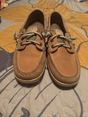 Sperry Tan Leather Moccasin Boat Shoes